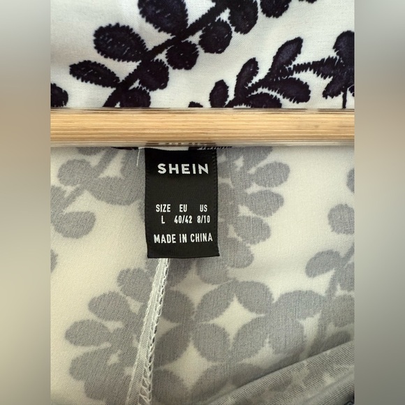 SHEIN Black & White Wide Leg Pant, size large. - Picture 10 of 12